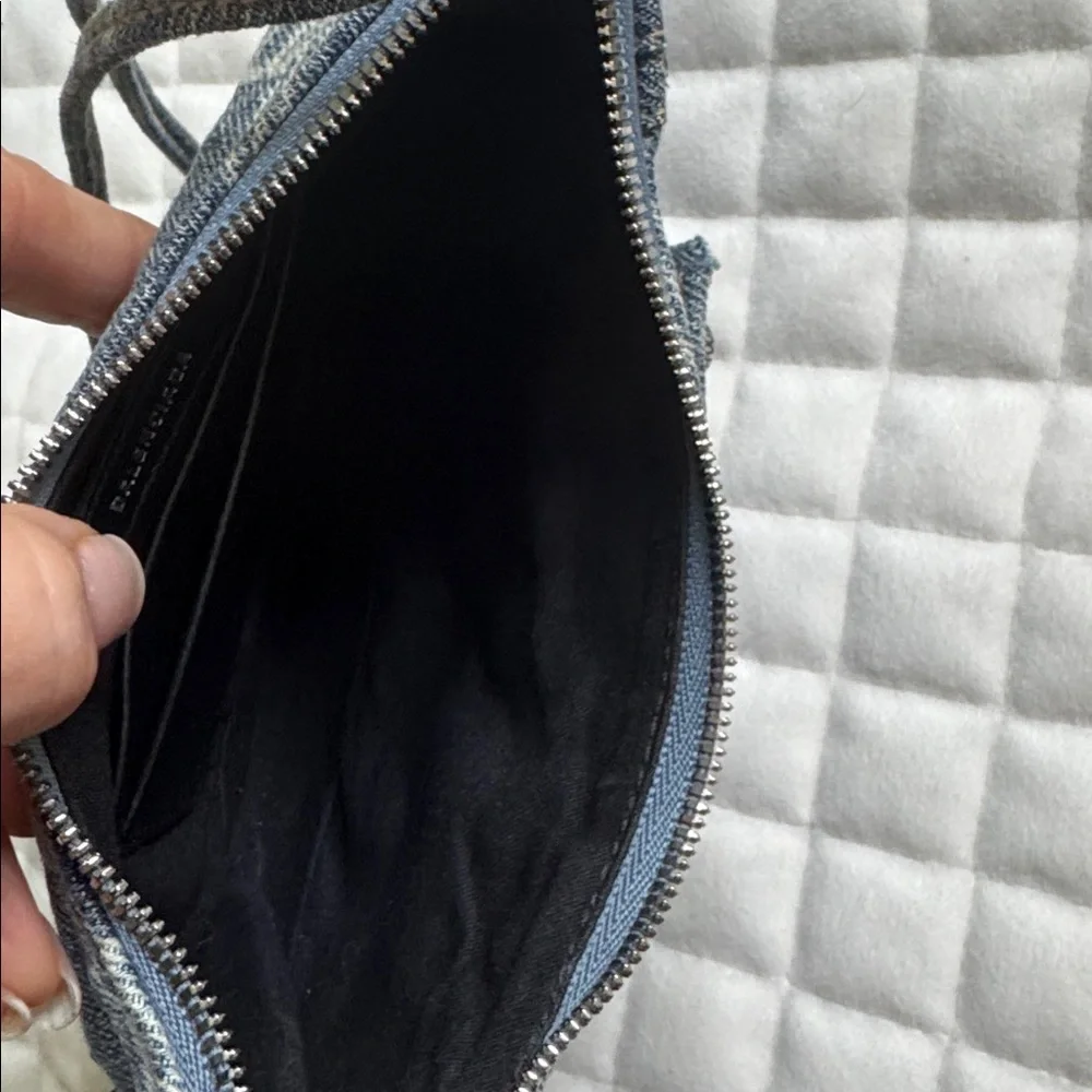 Balenciaga Denim crossbody Bag - Picture 5 of 8
